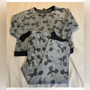 Disney Mickey Mouse plush pajama set size 3x